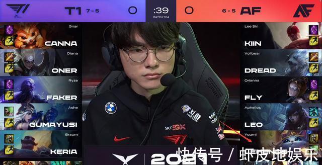 次进攻中屡 次进攻中屡