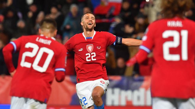 往往能左右 往往能左右