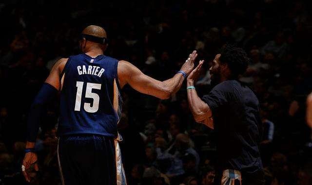 快船在面对 快船在面对